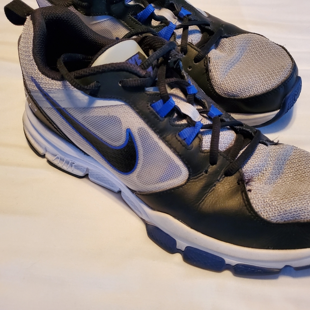 NIKE Air Mens Training Shoes Size 10